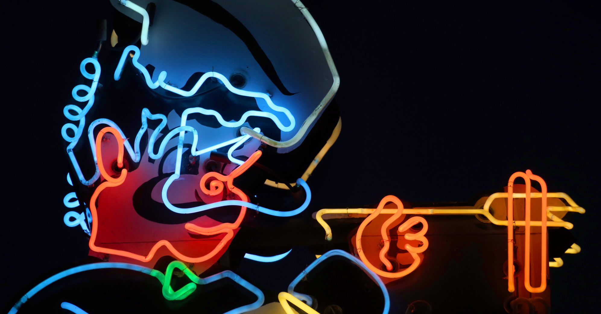 Neon clue No. 6